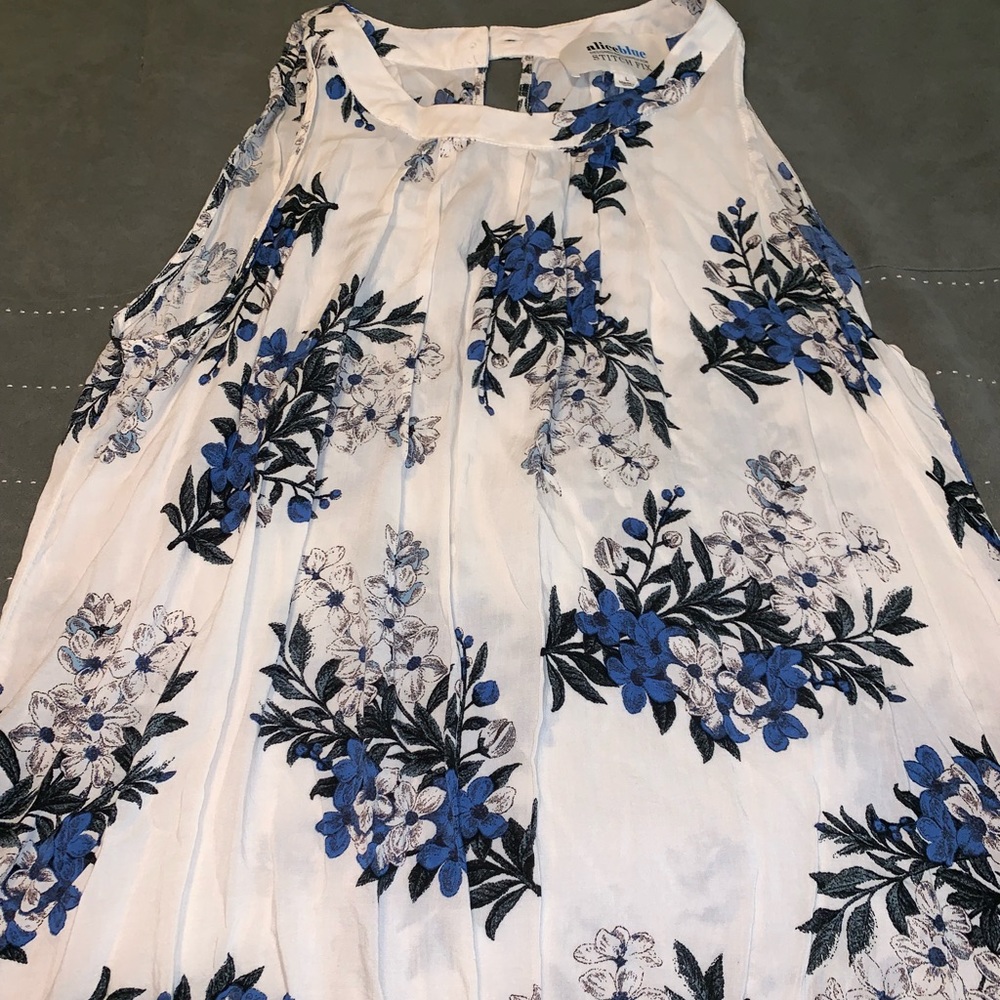 Sleeveless top